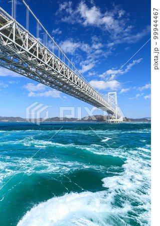 徳島_鳴門の渦潮の絶景 99944467