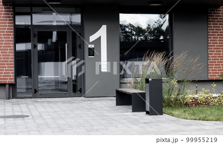 Entrance doorbell in a multi-apartment building Entrance doorbell in a multi-apartment building 99955219