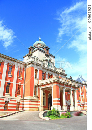 名古屋市、春の名古屋市市政資料館の風景 99961921