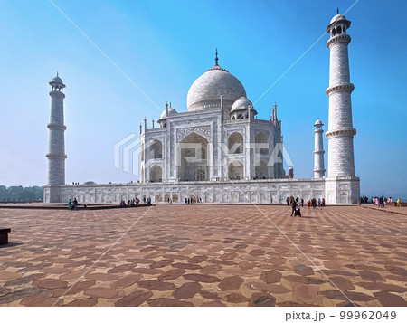 Agra, Uttar Pradesh, India - 12.15.2022 Agra, Uttar Pradesh, India - 12.15.2022 99962049