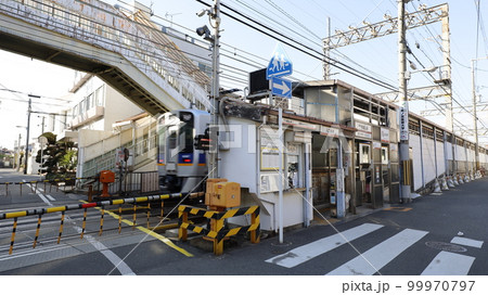 南海電鉄の帝塚山駅、高野山泉北高速線方面のりばの自動改札口 99970797
