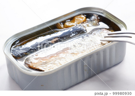 オイルサーディンの缶詰 99980930