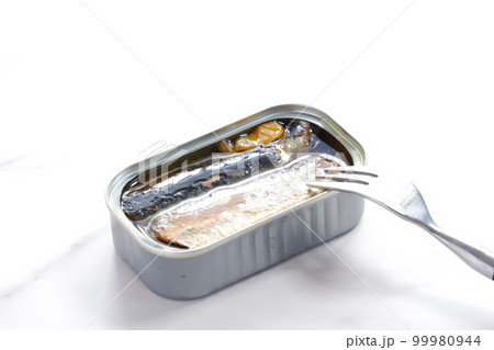 オイルサーディンの缶詰 99980944