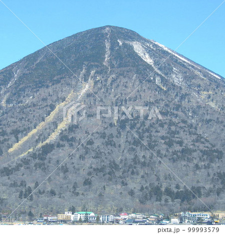 山と街並み 山と街並み 99993579