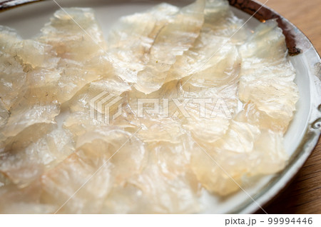 天然ヒラメの昆布締め 天然ヒラメの昆布締め 99994446