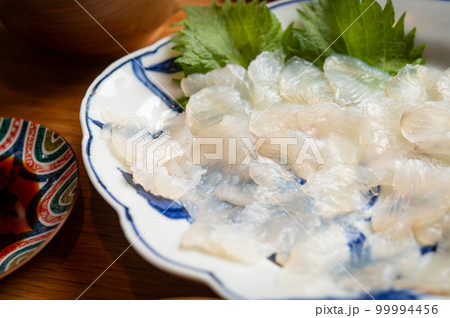 天然ヒラメの薄造り 天然ヒラメの薄造り 99994456