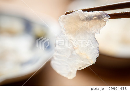 天然ヒラメの昆布締め 天然ヒラメの昆布締め 99994458