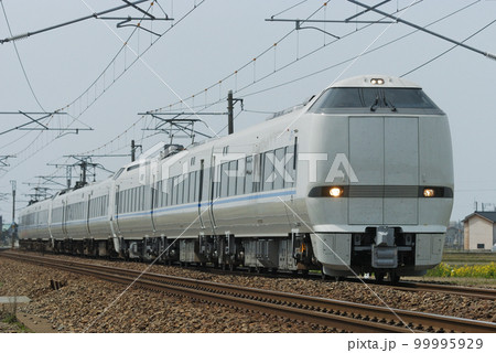 北陸本線 美川ー加賀笠間 JR西日本 683系 R13+T33+T07編成(金沢) サンダーバード 北陸本線 美川ー加賀笠間 JR西日本 683系 R13+T33+T07編成(金沢) サンダーバード 99995929