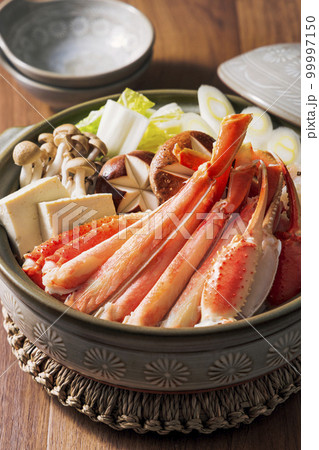 ズワイガニと野菜とキノコの寄せ鍋 99997150