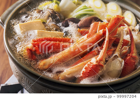ズワイガニと野菜とキノコの寄せ鍋 99997204