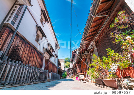 【重要伝統的建造物群保存地区】福山市鞆町の重要文化財太田家住宅と路地3 広島県福山市 【重要伝統的建造物群保存地区】福山市鞆町の重要文化財太田家住宅と路地3 広島県福山市 99997657