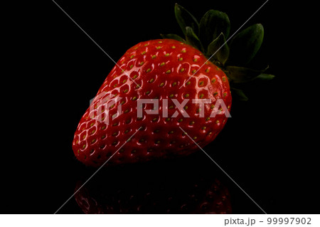 Red ripe strawberry fruits 99997902