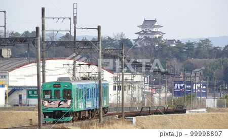 伊賀上野城と伊賀鉄道 伊賀上野城と伊賀鉄道 99998807
