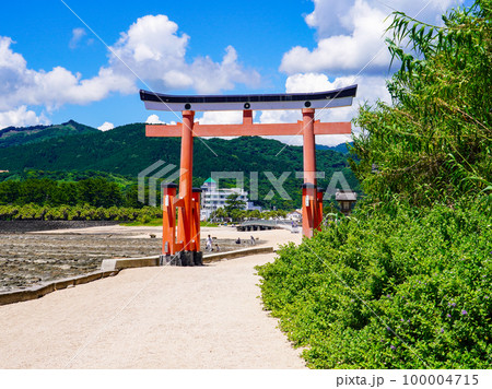 青島神社の赤い鳥居（宮崎県宮崎市） 100004715