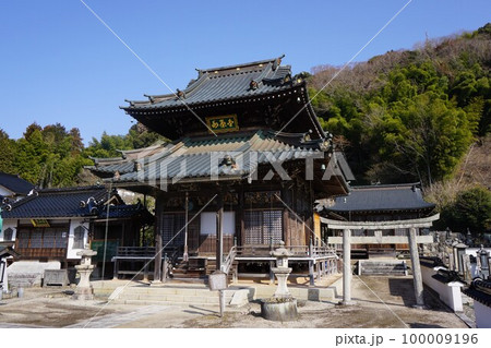岡山県真庭市勝山にある日蓮宗のお寺「妙円寺」：本堂 100009196