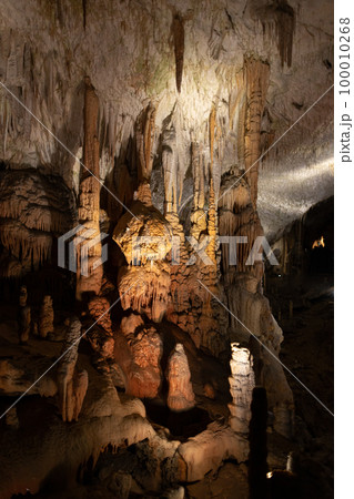 Stalactites and stalagmites 100010268