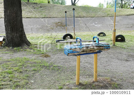 Kiev, Ukraine May 15, 2020: home-made simulators on which Kiev residents go in for sports in the hydropark 100010911