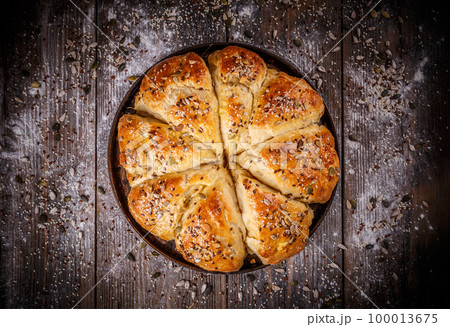 Bread buns with various seeds 100013675