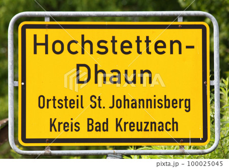 Local sign   Hochstetten-Daun 100025045