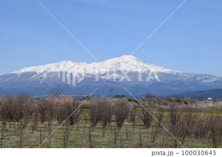 鳥海山(出羽富士) 鳥海山(出羽富士) 100030645