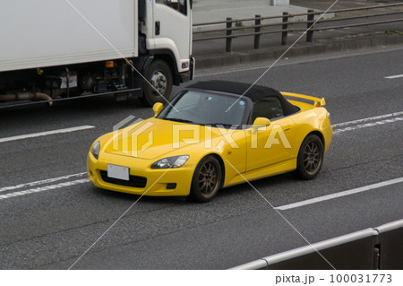 スポーツカー 道路走行 スポーツカー 道路走行 100031773