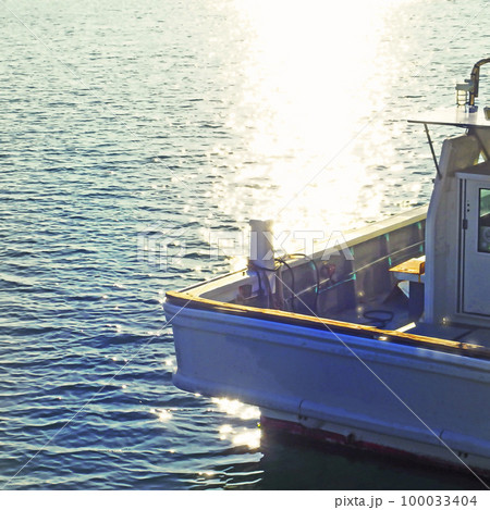 港の風景 旅立ち 100033404
