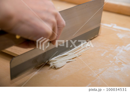 うどん作り 100034531