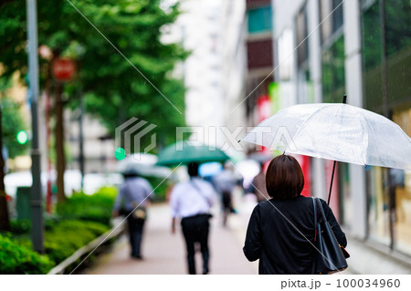 雨の日 街 背景素材 素材 雨の日 街 背景素材 素材 100034960