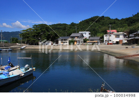 淡路島の「沼島」、港の風景 100034998