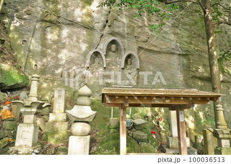 【剣五山 千手院 弥谷寺】 (四国霊場第71番札所) 香川県三豊市三野町大見乙 100036513