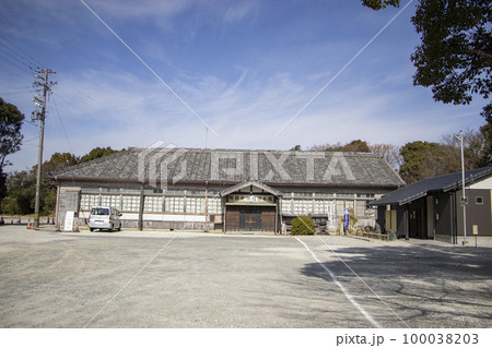 野間大坊信徒会館 100038203