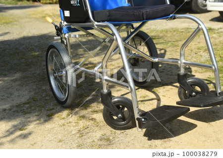車椅子 軽量 介助用 車椅子 軽量 介助用 100038279