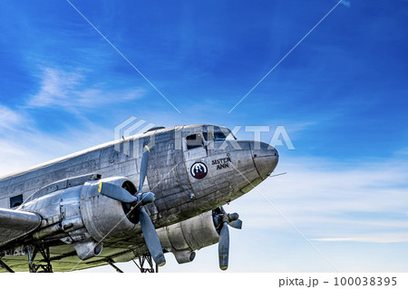 Douglas DC3 飛行機 | www.benjaminjeuneprosante.fr