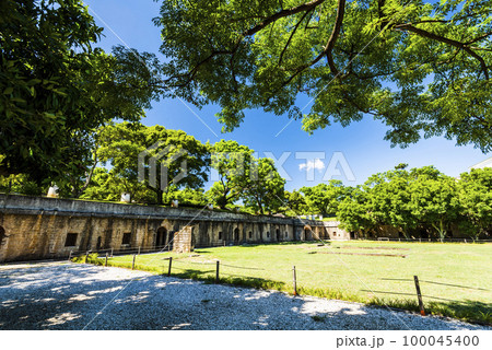Building view of the Hobe Fort (Huwei Fort) in Tamsui District, New Taipei, Taiwan. The castle was built during the Qing Dynasty in China. 100045400