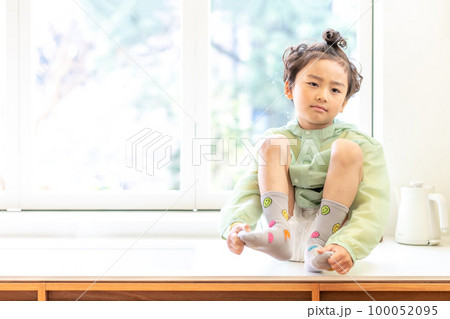 一人 1人 子供 100052095