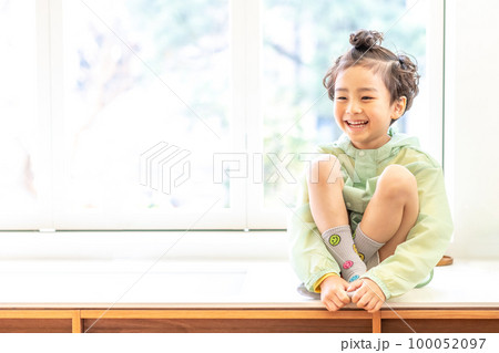 一人 1人 子供 100052097