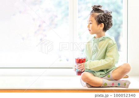 一人 1人 子供 100052340