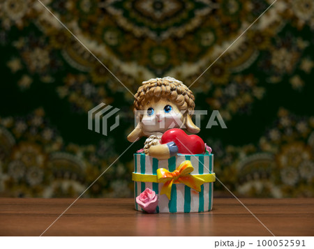 Miniature toy doll. Miniature toy doll. 100052591
