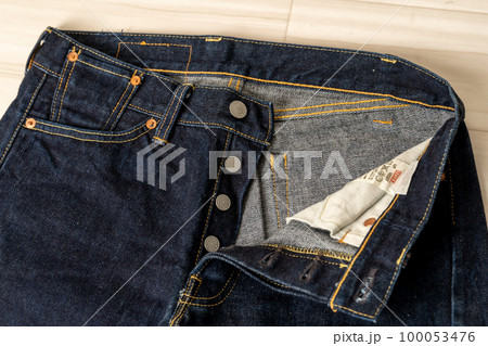LEVI'S501XX VINTAGE 1966年 復刻 ローライズカスタマイズド ボタンフライ LEVI'S501XX VINTAGE 1966年 復刻 ローライズカスタマイズド ボタンフライ 100053476