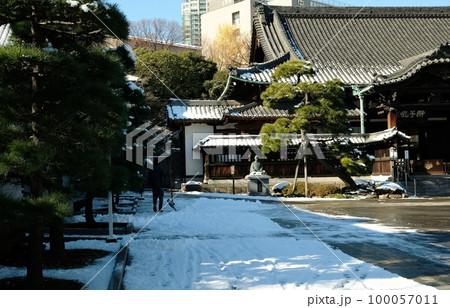 雪の泉岳寺 100057011
