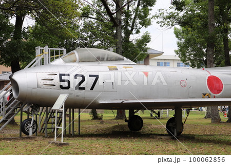航空自衛隊奈良基地で保管されているF-86F戦闘機 100062856