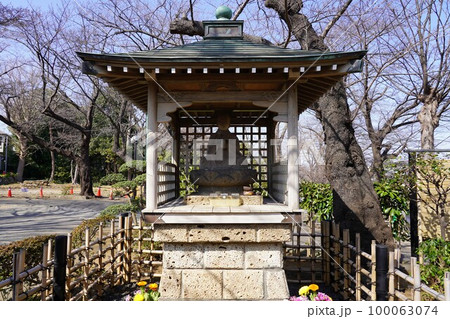 孝道山 日庭聖人像 ～横浜市神奈川区～ 100063074