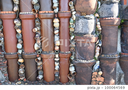 やきもの散歩道と常滑焼のオブジェ 100064569