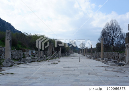 トルコ エフェソス 遺跡 100066873