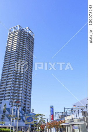 大阪府泉大津市　南海本線泉大津駅とアルザ泉大津 100078248