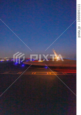 羽田空港離陸前(日没直後) 羽田空港離陸前(日没直後) 100084111