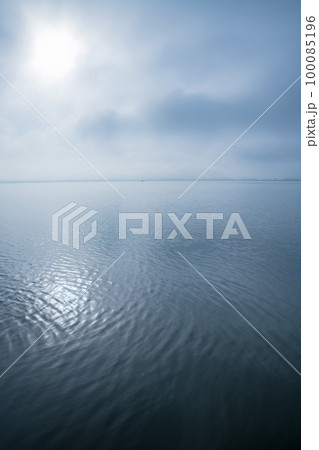 谷中湖 渡良瀬遊水地 中の島からの眺め 早朝の風景 谷中湖 渡良瀬遊水地 中の島からの眺め 早朝の風景 100085196