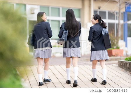 女子高生 通学 制服 女子高生 通学 制服 100085415