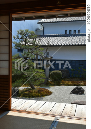 東海道五十三次三十三番宿場　二川宿　本陣 100090850