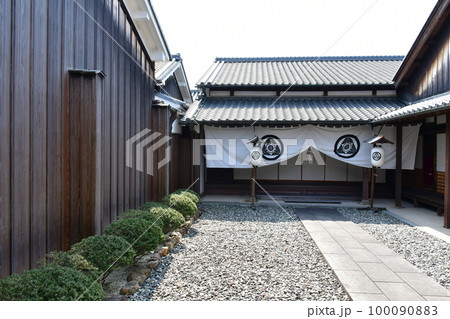 東海道五十三次三十三番宿場　二川宿　本陣 100090883